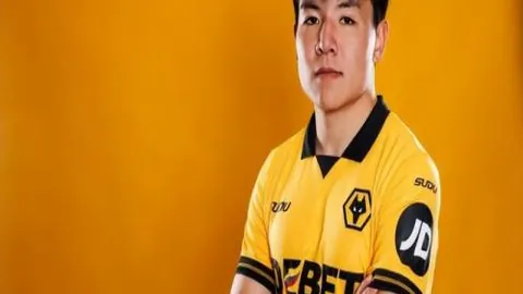 “申花弃将之谜：昔日瑰宝缘何不再受宠？”